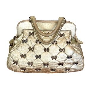 GUC Betsey Johnson Champagne & Silver Little Bows Leather Quilted Leather Purse